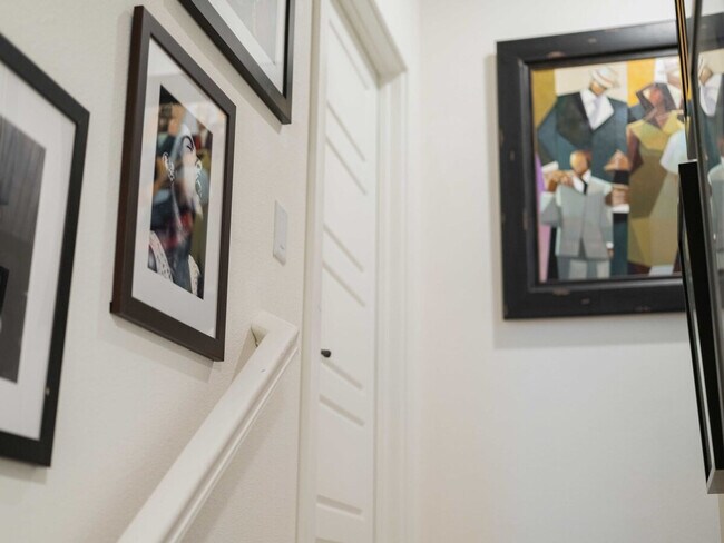 Building Photo - 2612 SW Livingston Square