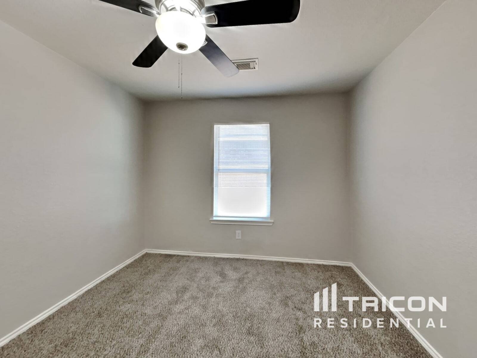 Building Photo - 12439 Sterlingstone Dr