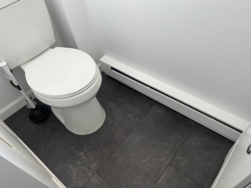 Building Photo - 132 S Apple St