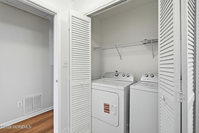 Building Photo - 1606 Alpine Trail