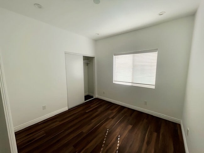 Building Photo - Circle City Dr