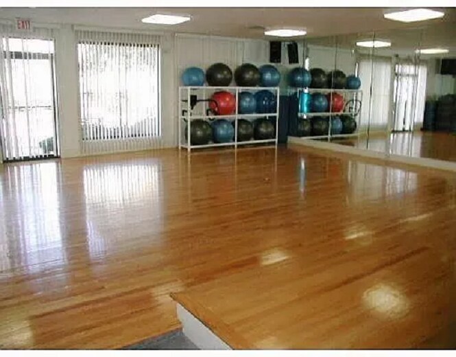 Building Photo - 7 Village Rock Ln