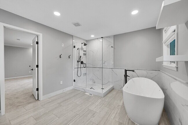 Building Photo - $6,850.00 - 5 Bedrooms, 3.5 Bathrooms, Sin...