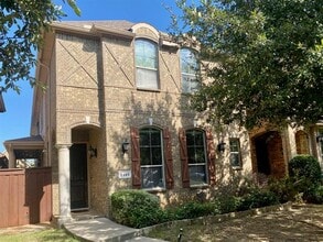 Building Photo - 2465 Embleton Dr