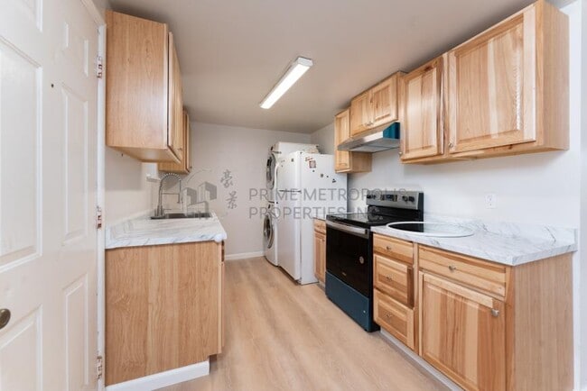 Building Photo - 2 bedroom in Renton WA 98055