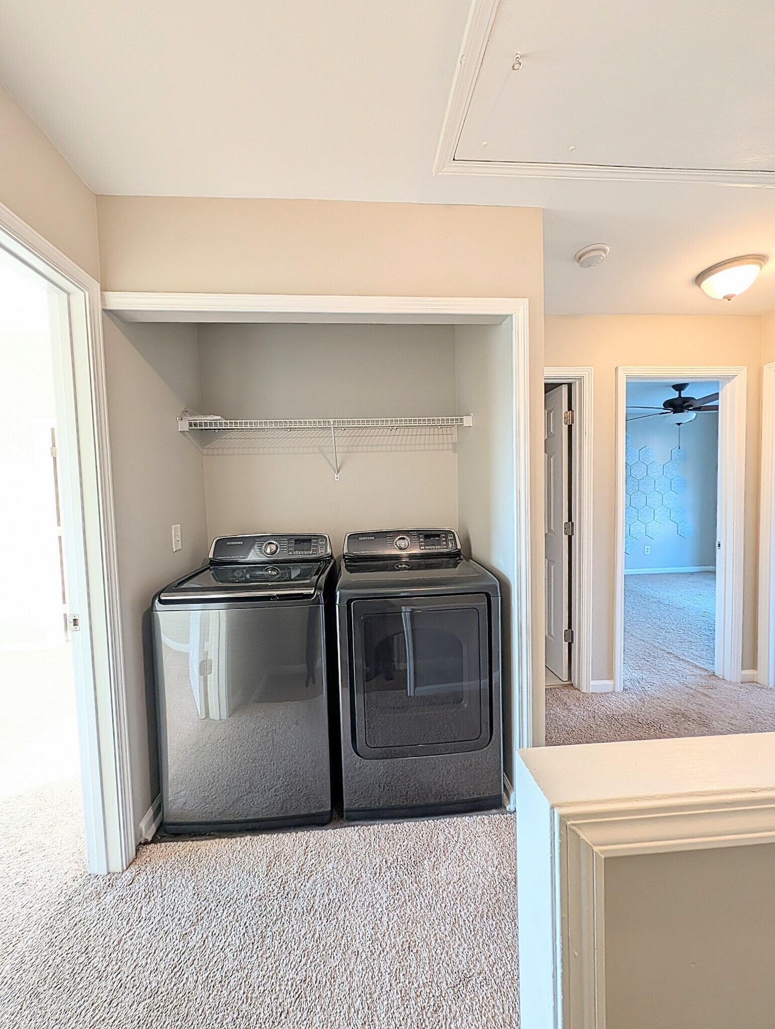 Building Photo - 1041 Annazanes Ct