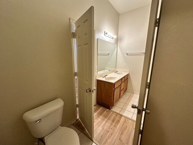 Building Photo - 3201 Conestoga Dr