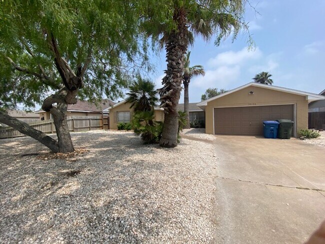 Building Photo - WATERFRONT HOME W/ FENCED YARD