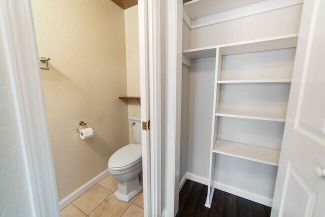 Building Photo - 1642 Caulsa Lane - Coming Soon - Available Mid May!!