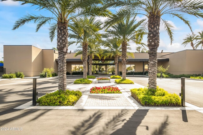 Building Photo - 7400 E Gainey Club Dr