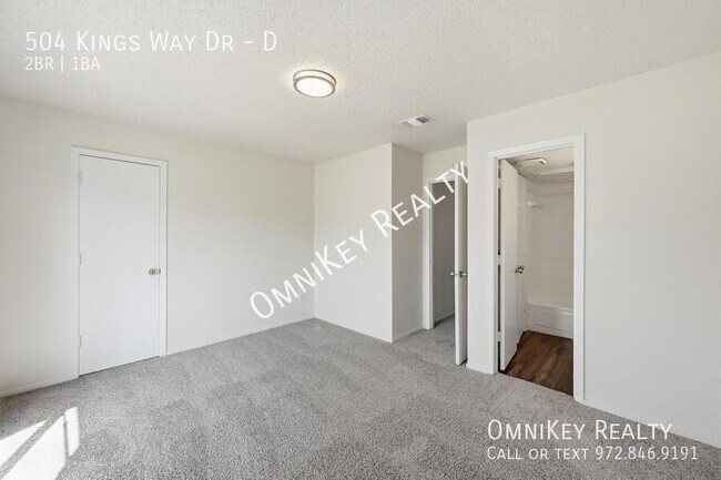 Building Photo - 504 Kings Way Dr