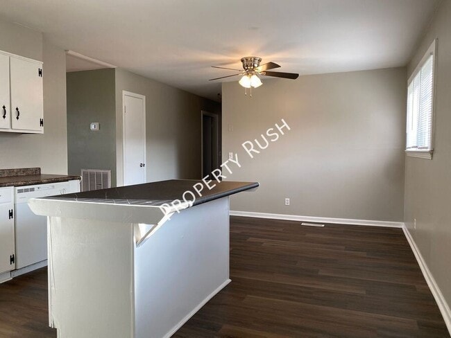 Building Photo - 7728 Nautical Way