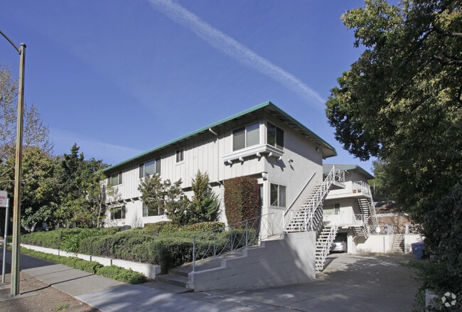 Primary Photo - Webster Place Apartments