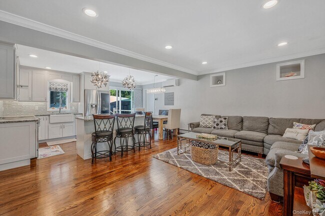 Building Photo - 8 Paynes Ln