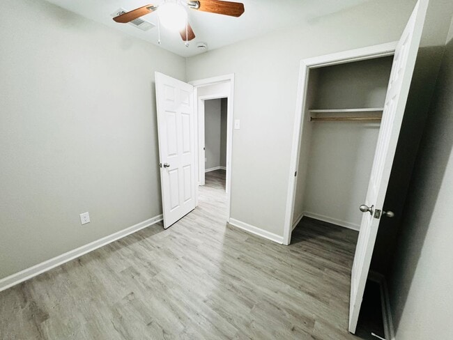 Building Photo - 7440 Bomer Dr