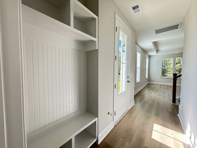 Building Photo - Available now. Beautiful 3 BR/2.5 BA New C...