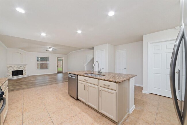 Building Photo - 26610 Marble Falls Bend