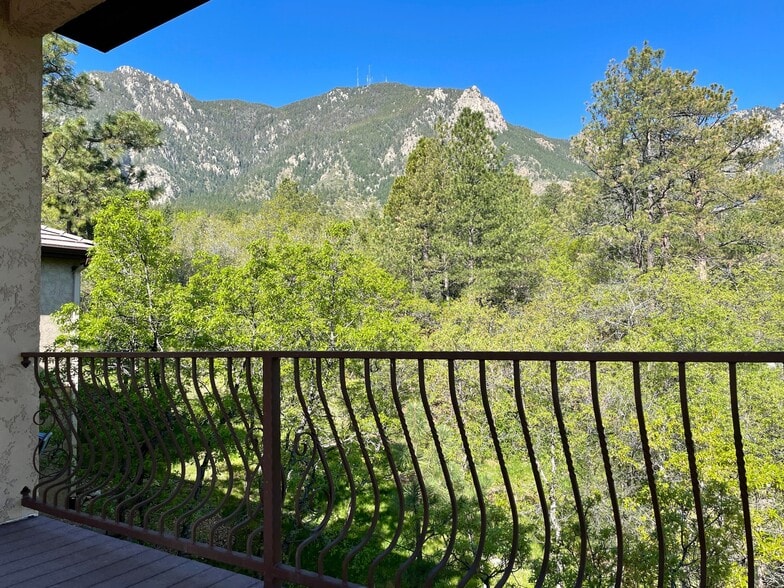Building Photo - 5904 Buttermere Dr