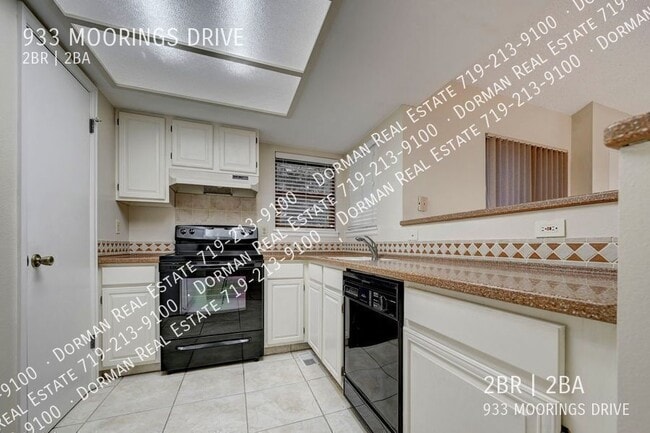 Building Photo - 933 Moorings Dr