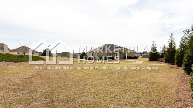 Building Photo - 484 Emporia Loop