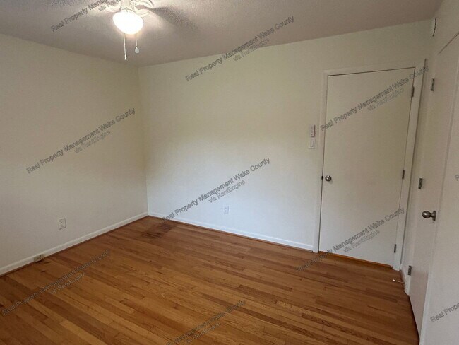 Building Photo - 722 Brunswick Pl