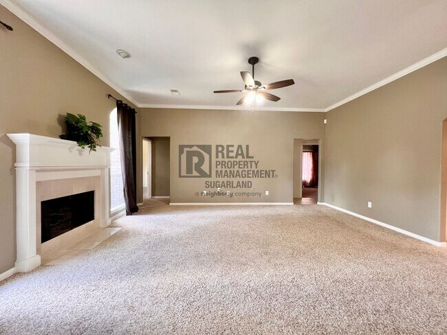 Building Photo - Gorgeous One Story Home in Sugar Land, TX