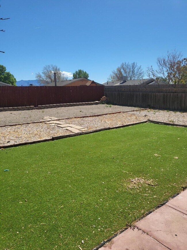 Building Photo - 3008 Laurel Meadows Dr