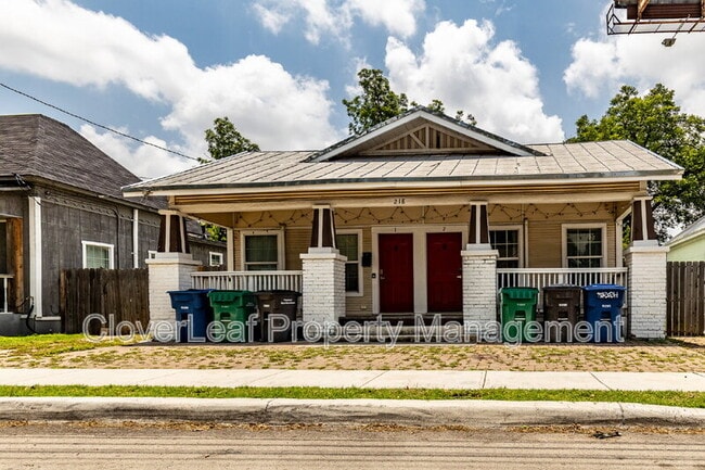 Primary Photo - 218 Cadwallader St