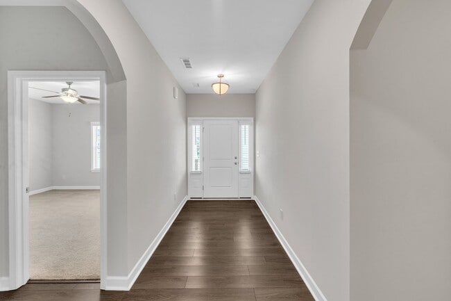Building Photo - Four Bedroom + Loft Dream Home in Youngsville
