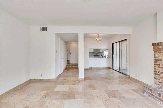 Building Photo - 6711 Deatonhill Dr