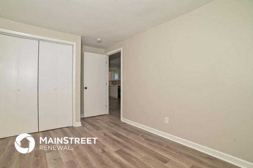 Building Photo - 5115 Landbrook Dr