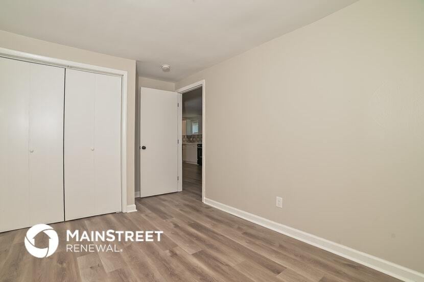 Building Photo - 5115 Landbrook Dr