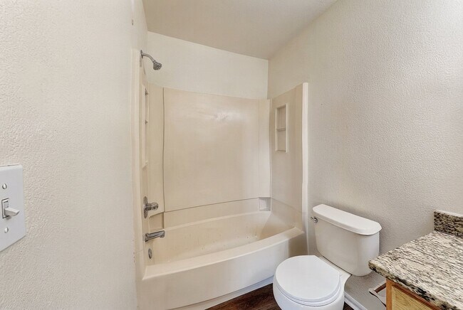Building Photo - 21062 E Mansfield Pl
