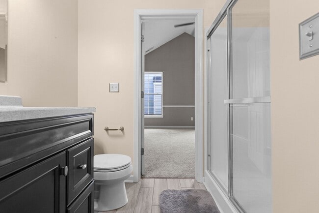 Building Photo - $200 OFF FIRST 2 MONTH'S OF RENT FOR 14+ MONTH LEASE!