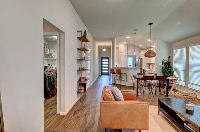 Building Photo - 8122 Peralta Valley Ct