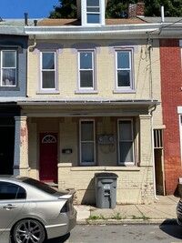 Building Photo - 919 Mifflin St