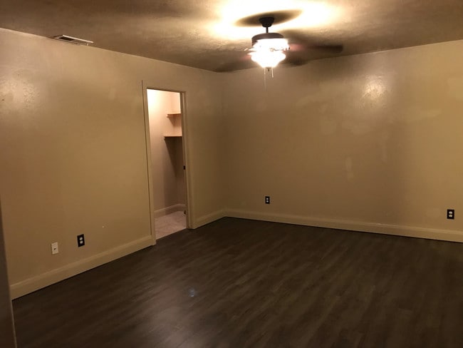 Building Photo - 333 N 4250 W