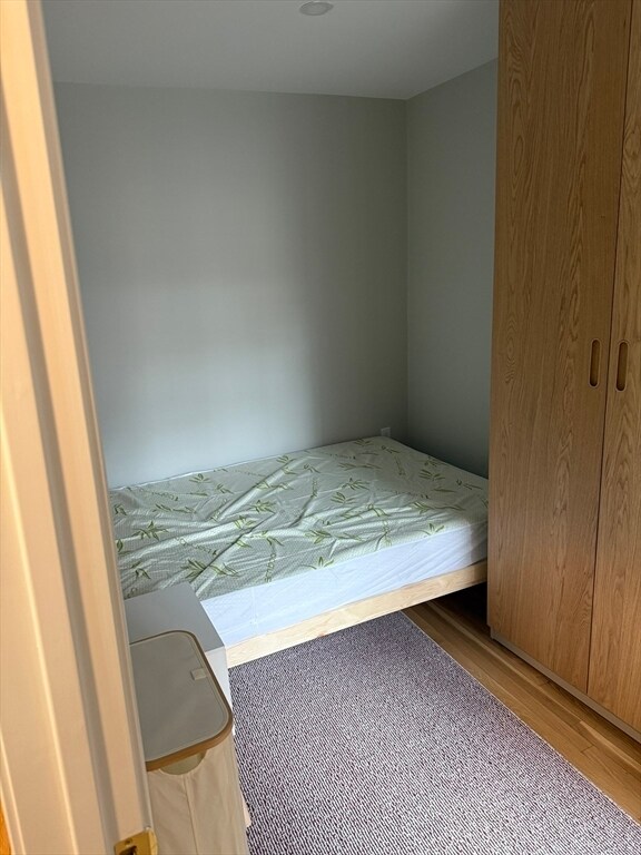 Building Photo - 54 Melrose St