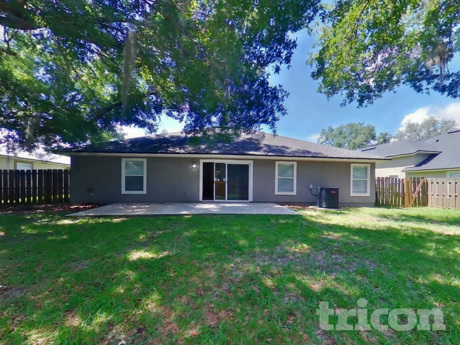 Building Photo - 87535 Creekside Dr
