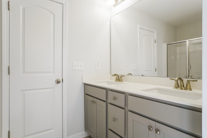 Building Photo - 106 Rosemary St