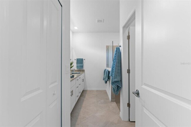 Building Photo - 1536 Saddlewood Cir