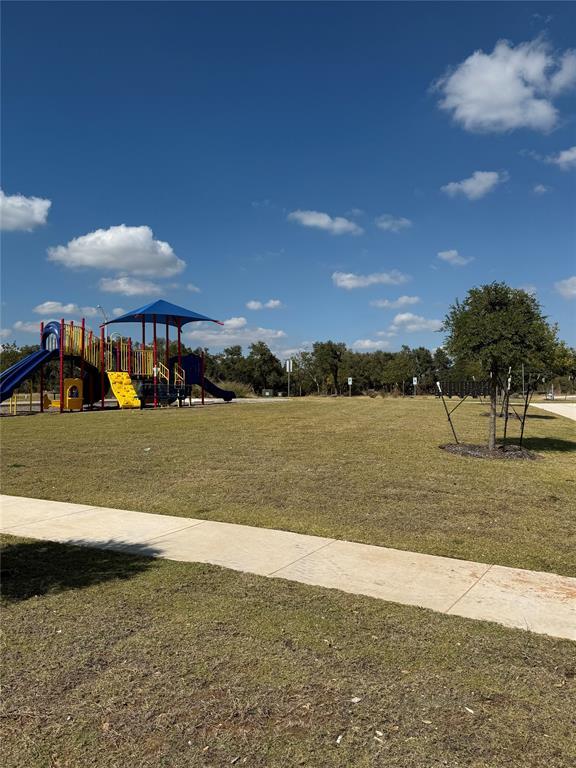 Building Photo - 5900 Whisper Crk Dr