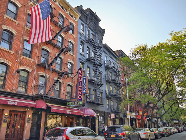 Building Photo - 110 East 7th Street