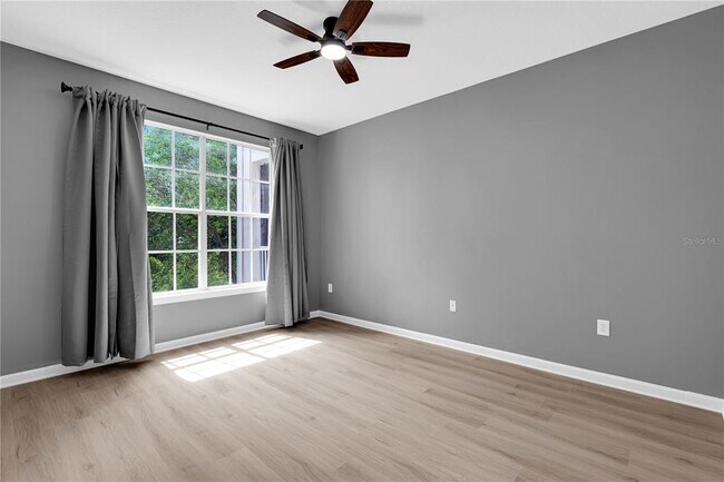 Building Photo - 12837 Madison Pointe Cir