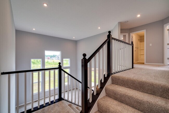 Building Photo - 1744 Ardennes Oak Dr