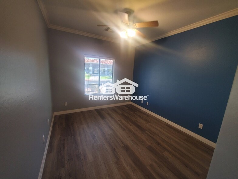 Building Photo - 2256 E Pima Ave