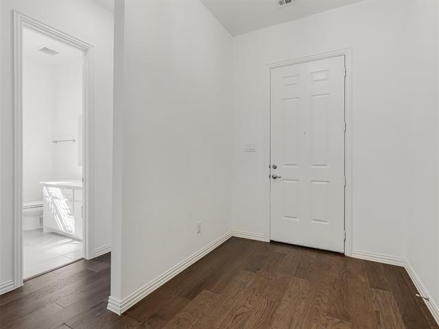 Building Photo - 8308 Pine Valley Dr