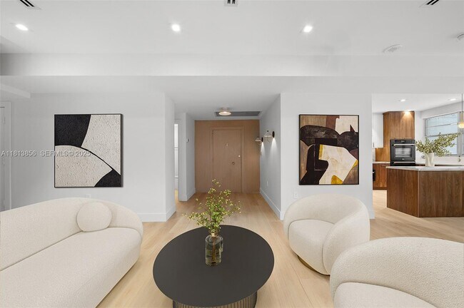 Building Photo - 5255 Collins Ave