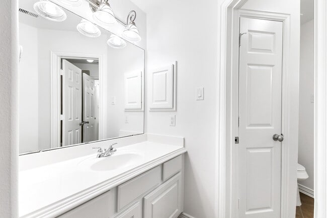 Building Photo - 1030 Bayou Vista Ct