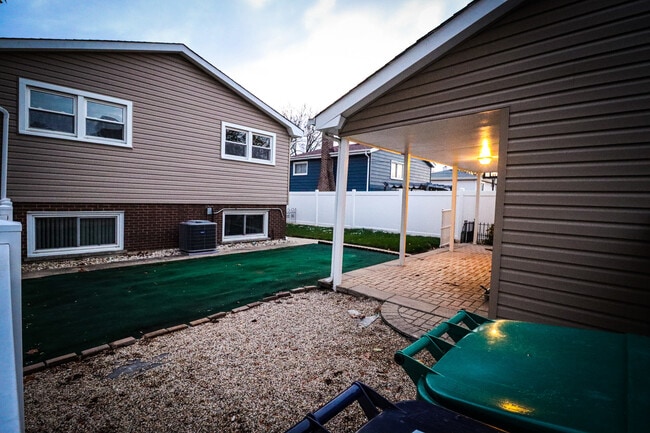 Building Photo - 500 Westwood Ave